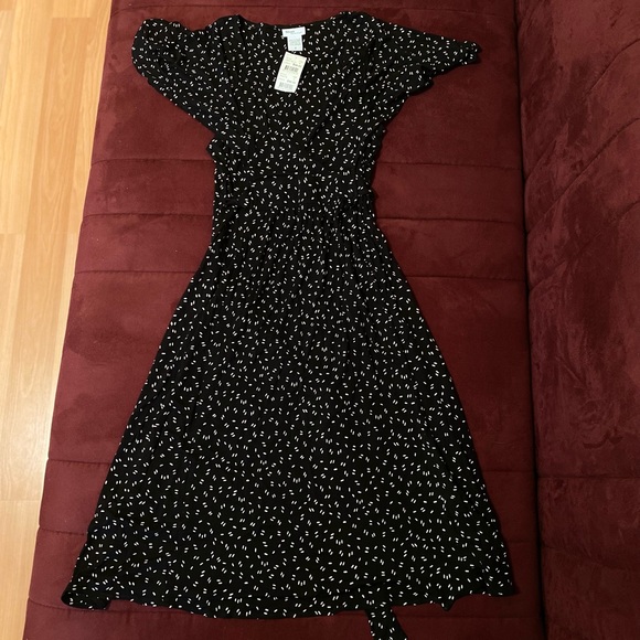 Maternity Dress - Picture 3 of 6